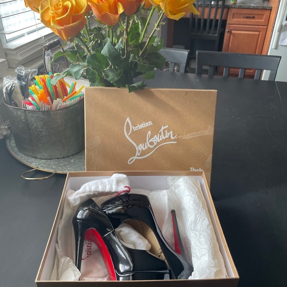 Louboutin Peep size 36.5 - Picture 1 of 5